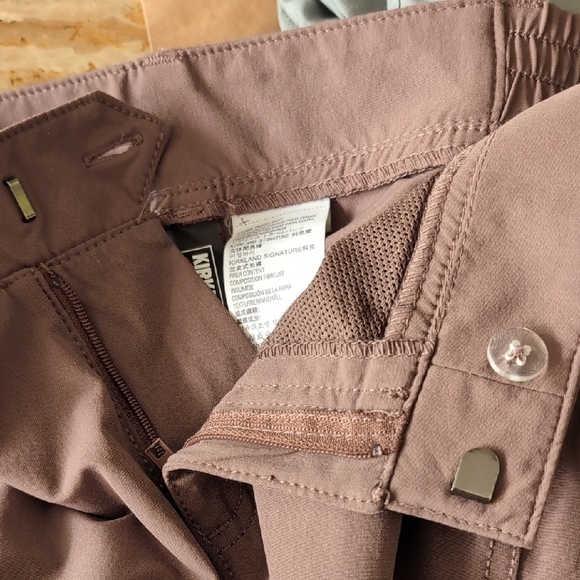 Kirkland Signature Ladies' Ankle Length Travel Pant, 6M Burgundy - Picture 8 of 10